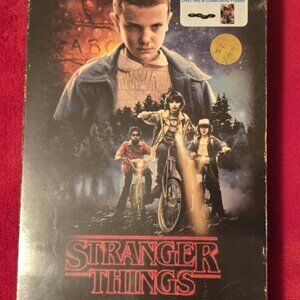 Stranger Things Season 1 4-Disc DVD/Blu-Ray + Poster Box Set - New and Sealed